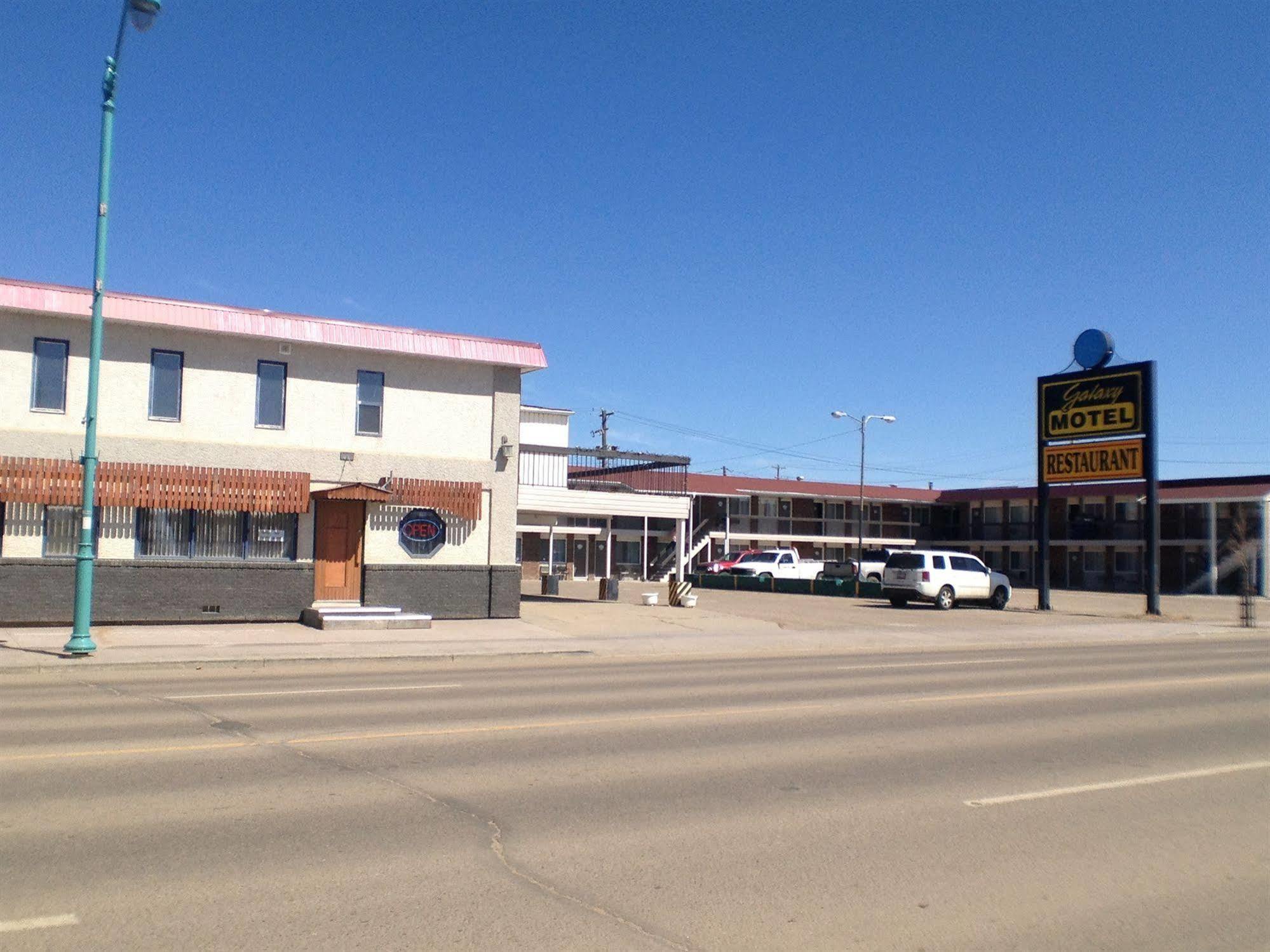 Galaxy Motel St. Paul Exterior photo